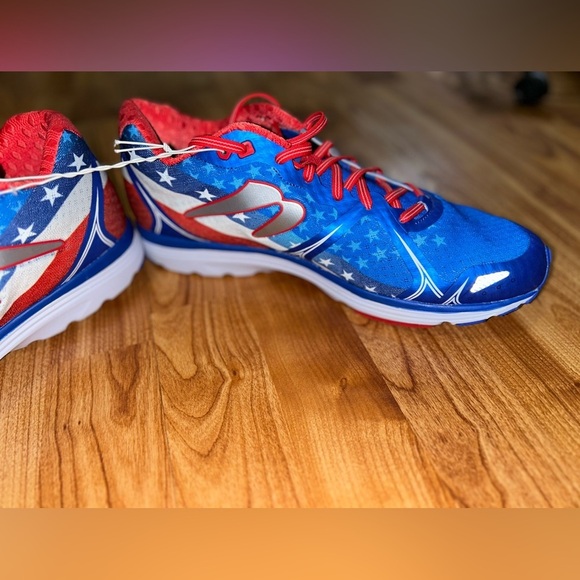 Newton TAPS Gatlin Brothers Special Edition Patriotic Running Shoes M12.5 - Picture 10 of 10